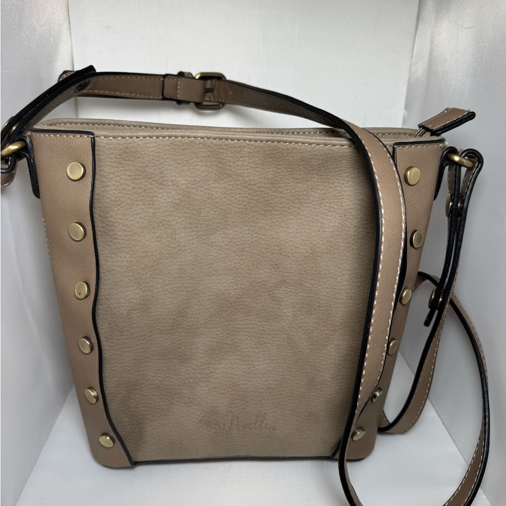 Simply Noelle Vegan Leather Tan and Gold Crossbody Bag with Adjustable Strap